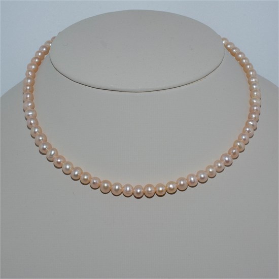 Чокер из персикового жемчуга 1957