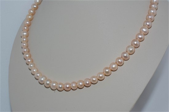 Колье из розового жемчуга 1958