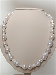 Колье из жемчуга 