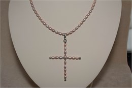 Чокер из натурального жемчуга с подвеской Крест 1929